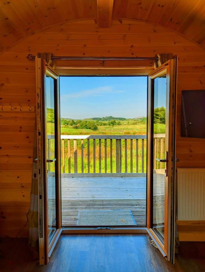 Pond View Pod 3 With Private Hot Tub -Fife - Loch Leven - Lomond Hills Villa Kelty Bagian luar foto